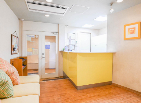 ①入口②待合スペース③治療室