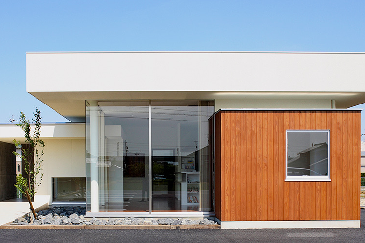 【名鉄石刀駅より徒歩5分】【託児あり】【日本口腔インプラント学会専修医 在籍】家族みんなにやさしい総合歯科・とむ歯科