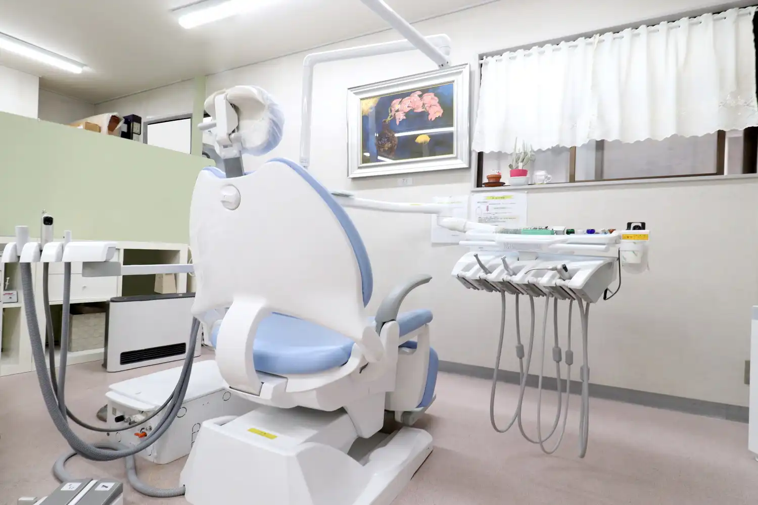 ①診療室 ②受付 ③待合室