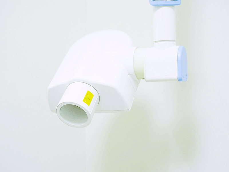 デジタルレントゲンにより正確でスピーディーな診察を行います