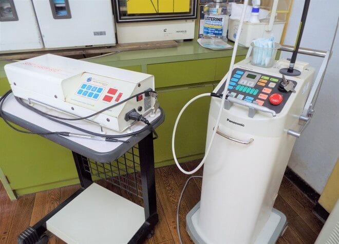 痛みを軽減することのできるレーザー治療器です