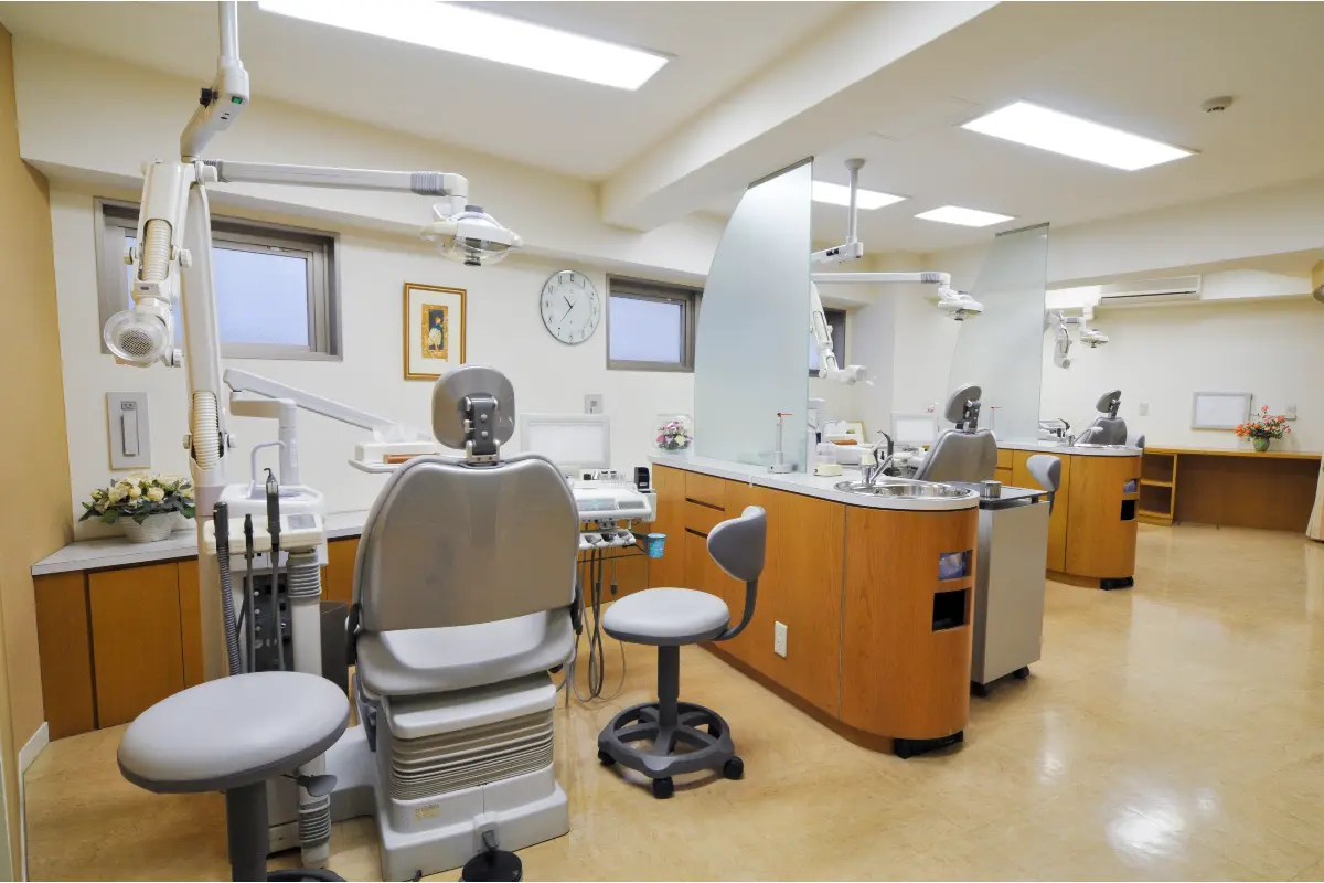 【洗足駅 徒歩1分】【痛みの少ない治療と徹底した衛生管理】【矯正歯科学会指導医 在籍】患者様に寄り添い、最先端技術で快適な治療を提供する洗足マスオ歯科医院