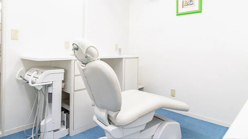 咬み合わせを整え、食事や発音のトラブルを解消します