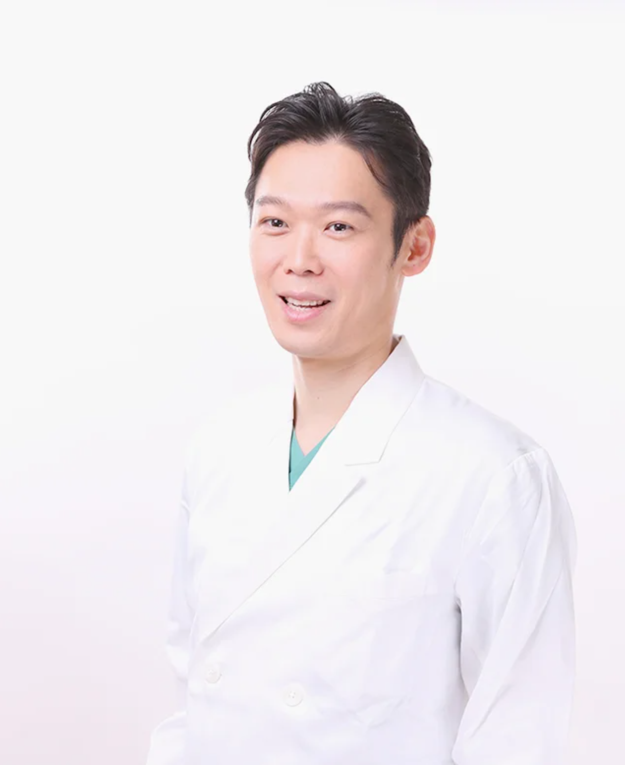 歯科医師　歯学博士　日本口腔インプラント学会専門医　山田清貴