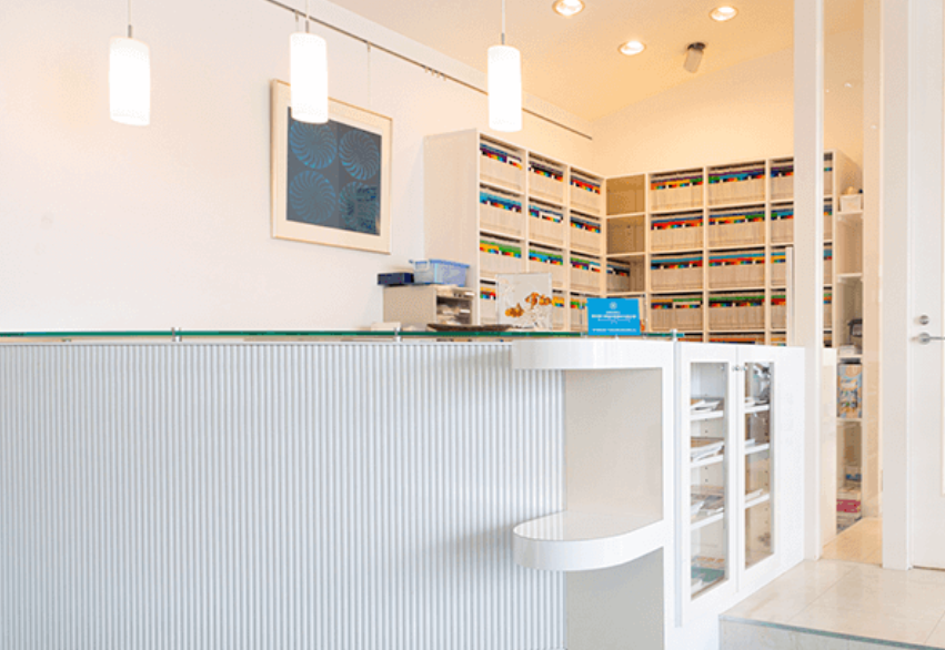 ①受付②待合室③キッズスペース