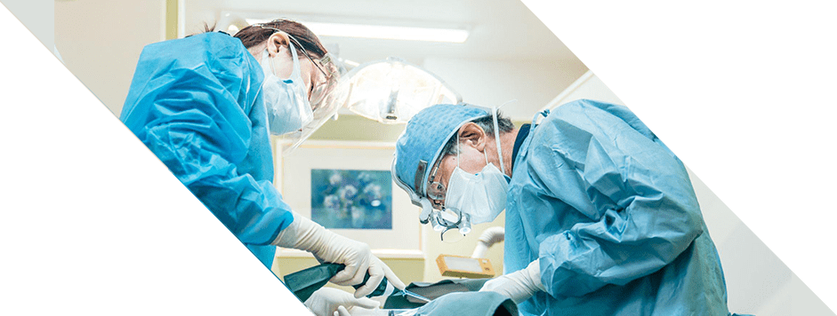 口腔内やその周囲に生じるさまざまなトラブルに対して、専門的な視点から口腔外科診療が行われています