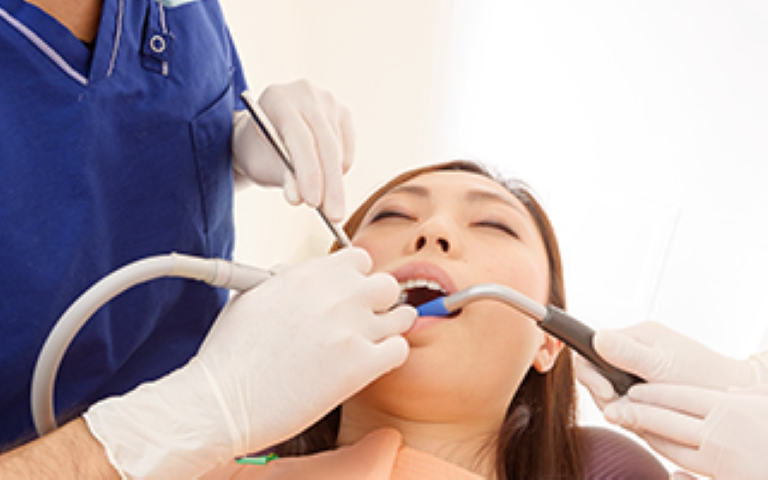 進行を防ぎ健康を支える歯周病治療