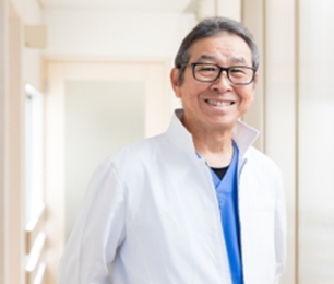 院長の石塚 三寿