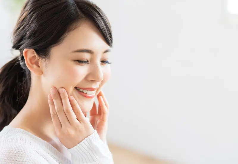 目立たずキレイに歯並び改善