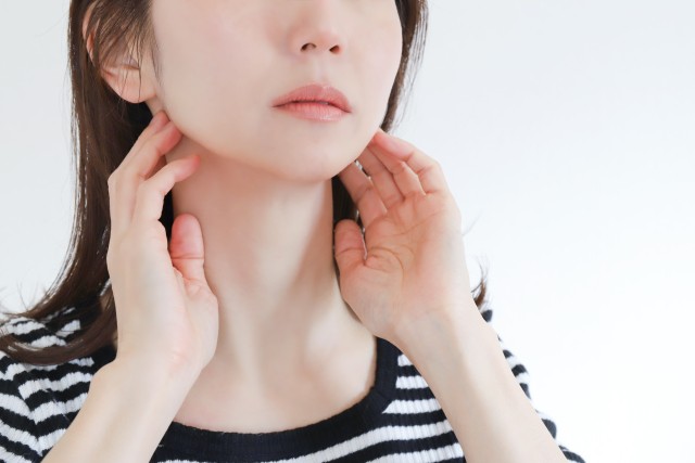歯の痛みやしみる症状はもちろん、気になる違和感がある場合も、お早めにたまき歯科医院へご相談ください。※写真はイメージです。