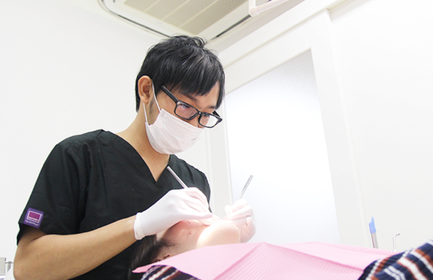 科学的な唾液検査と個別化されたプログラムによる予防中心の歯科診療