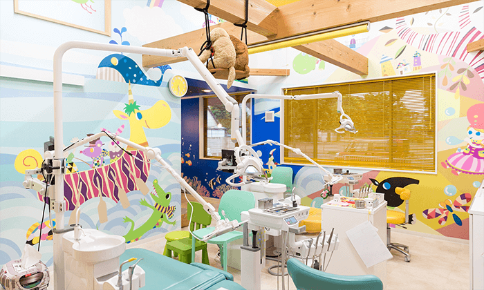 「歯医者が楽しい！」と思っていただけるような環境づくりをしています