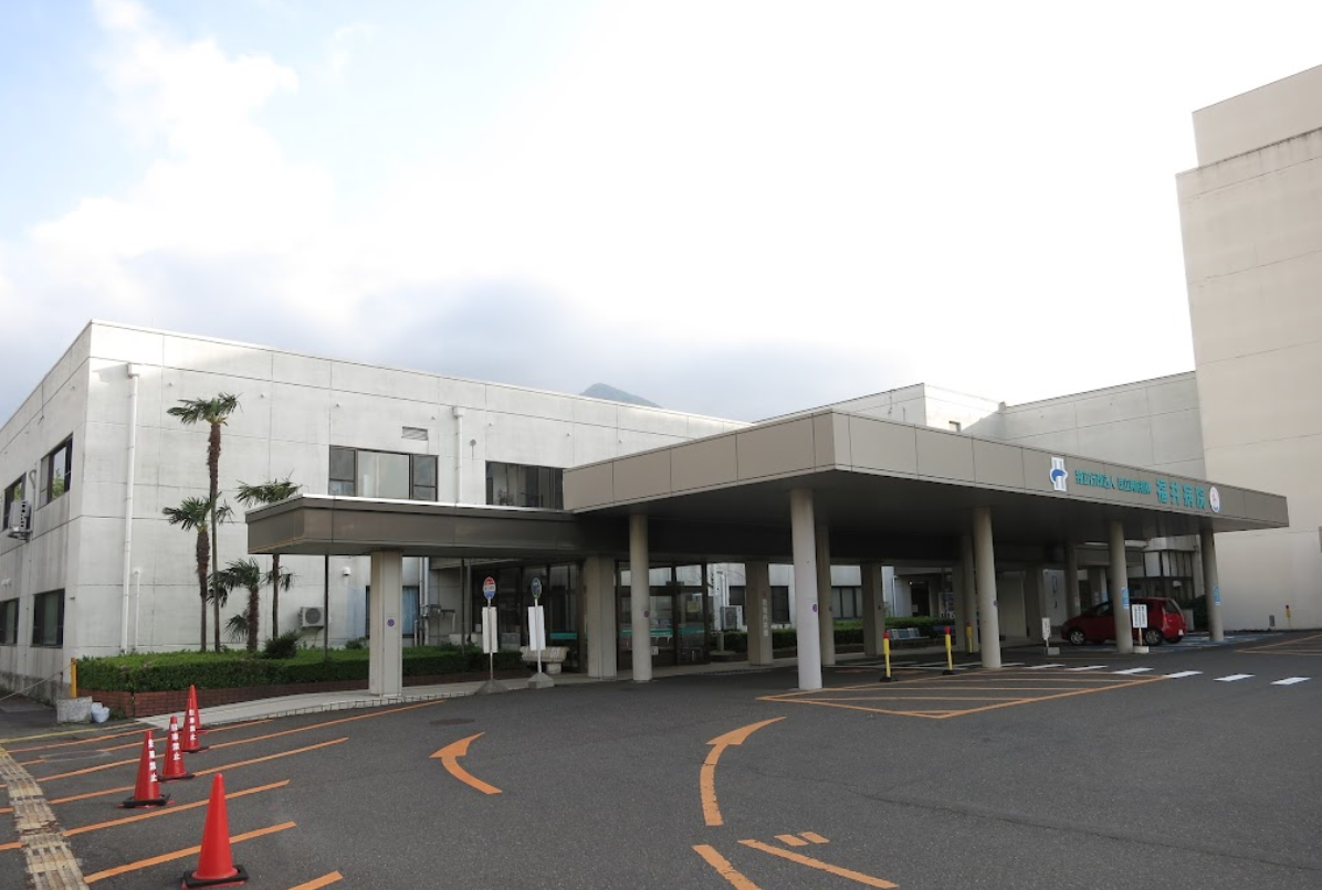 ①病院外観　②診察室※写真はイメージです。　③治療器具※写真はイメージです。