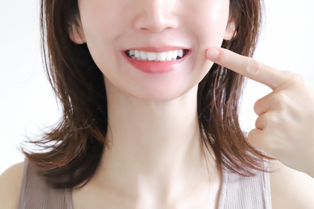 ホームホワイトニングとオフィスホワイトニングの2種類から最適な方法を提案しています