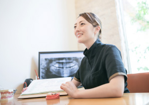【顔戸駅から徒歩12分】10年後、20年後も「良かった」と言ってもらえる治療を目指すただこし歯科・矯正歯科 総合クリニック
