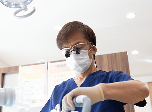 院長の雲井秀樹