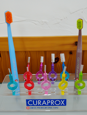 医院には各種歯ブラシや清掃グッズを取り揃えています