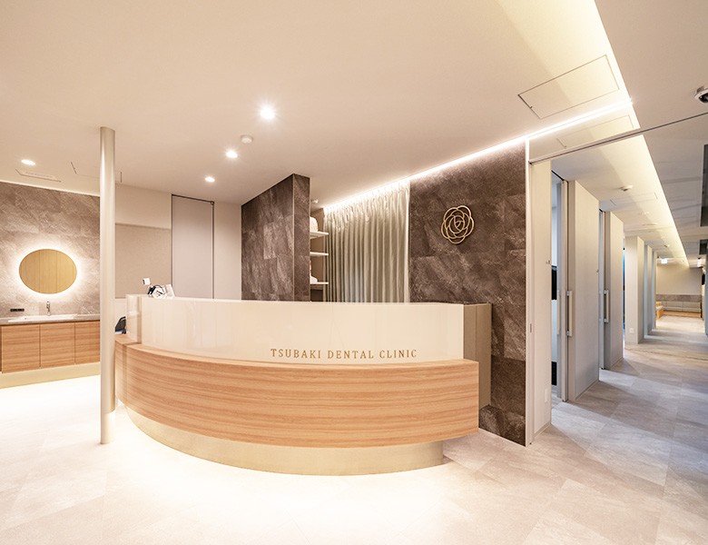 ①外観②受付③待合室