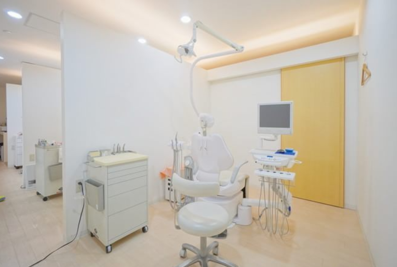 ①外観②入口③治療室