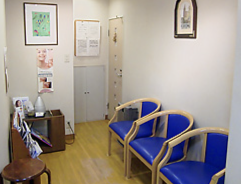 ①診療室、②待合室、③入口