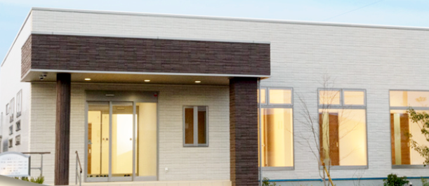 【西鉄天神大牟田線三潴駅から徒歩1分】【夜19：30まで診療】皆様のライフスタイルに合わせたオーダーメイドの治療を提供するうちだ歯科クリニック