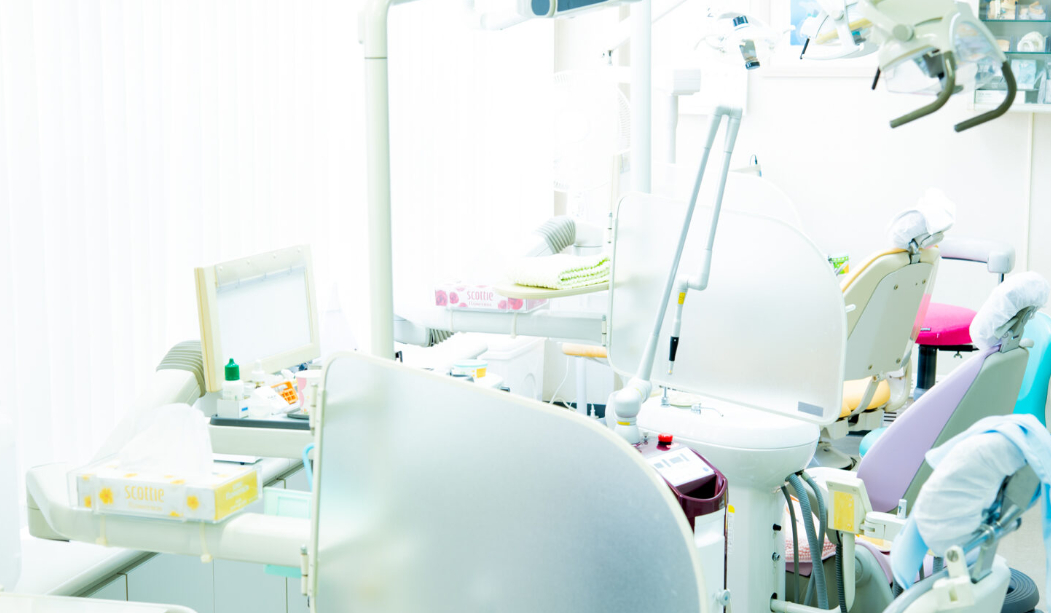 患者様への負担の少ないインプラント治療を行っております