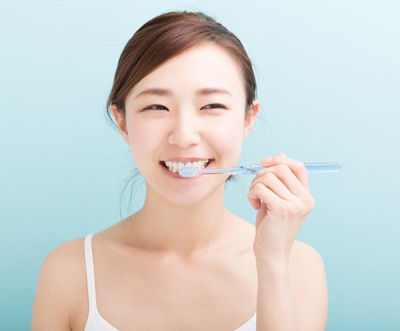 安全かつ効率的な歯周病管理に取り組み、患者様の全身の健康にも寄与するケアを提供しています