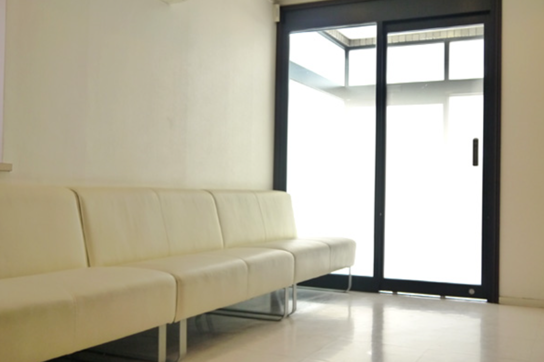 【東久留米駅から徒歩10分】【日本口腔インプラント学会専修医在籍】予防歯科に特化した快適な診療環境を整える鎌田歯科医院