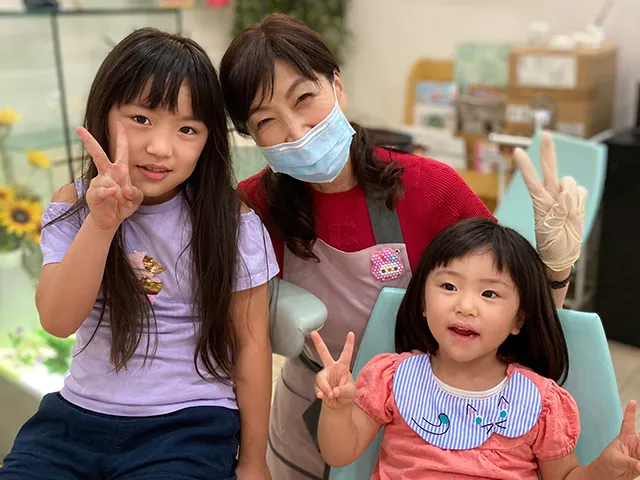 お子様がリラックスして治療を受けられるように配慮します