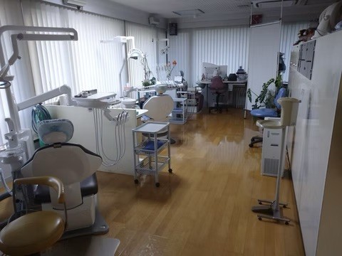 あきやま歯科医院