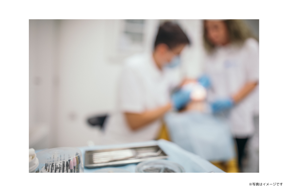 【リハビリ熊本回生会病院前バス停から徒歩1分】専門性を活かした診療で、口腔の健康を長期的に支えるありむら歯科医院