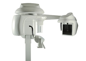 歯科用CT、セファロを活用し3次元的な撮影を行っています