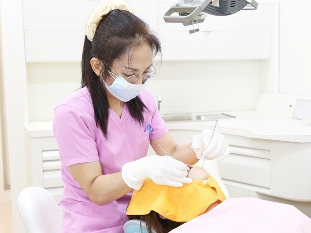 患者様一人ひとりのお口の健康を長期的に守るため、担当歯科衛生士制を導入し、継続性のある予防ケアを行っています。