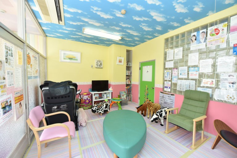 ①待合室②診療室③歯科用CT完備