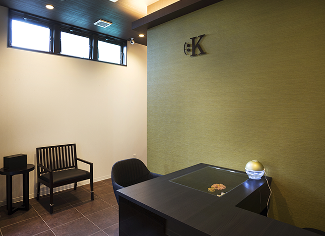 【大城駅徒歩5分】矯正装置なし補綴対応こつぼ歯科