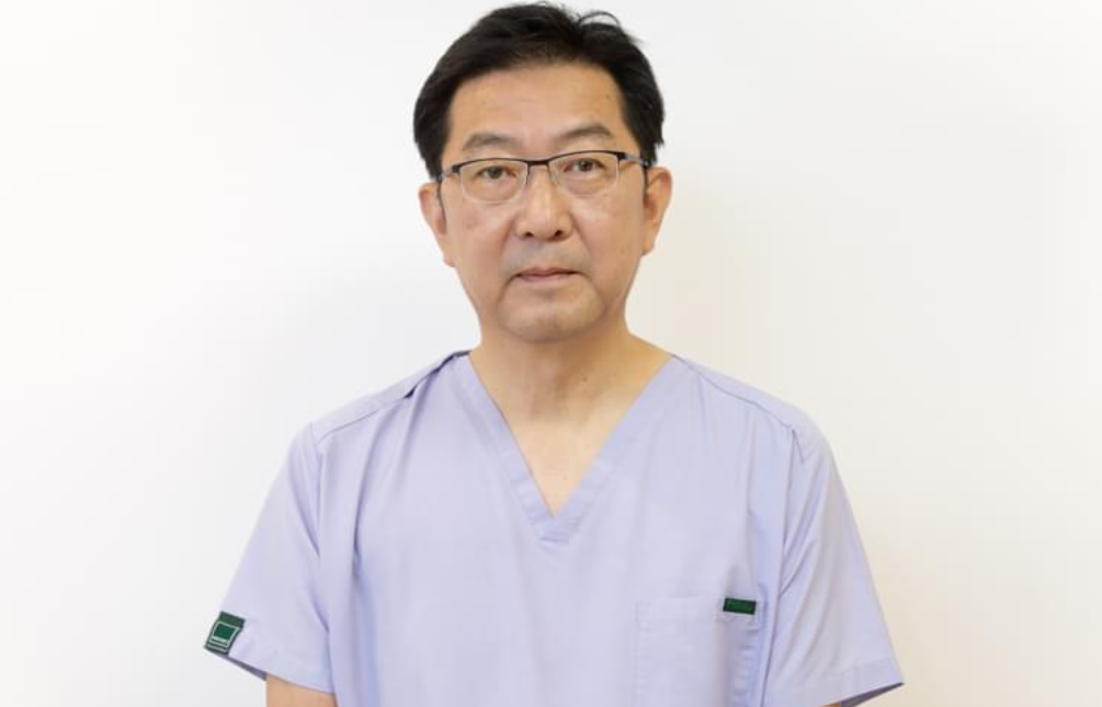 院長の上田　祥士