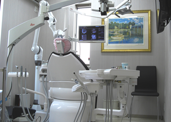 ①受付②診療室③歯科用機器