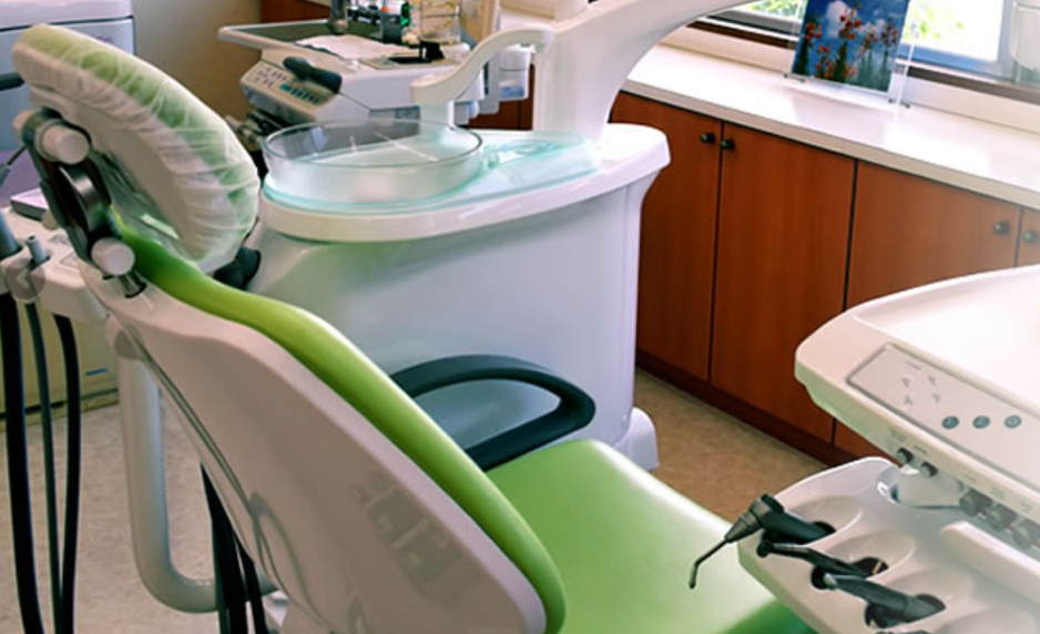 入れ歯のスペシャリストが担当します