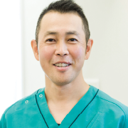 院長の勝俣 直樹