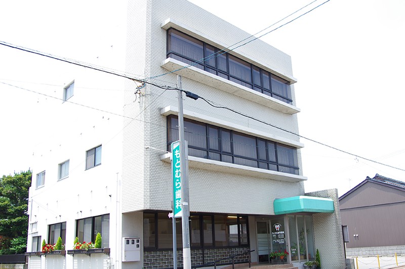 ①外観②受付③診療室