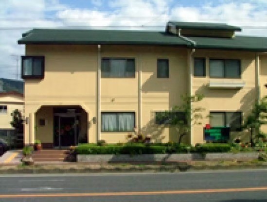 【嬉野温泉駅 車で5分・駐車場完備】幅広い診療と訪問歯科診療に対応する船津歯科医院