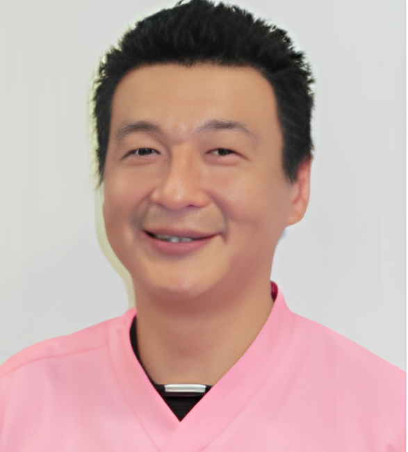 院長の松原 賢一