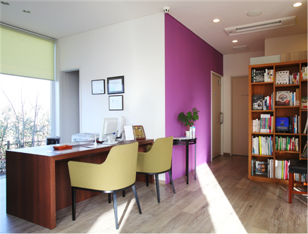 【矯正専門医在籍】患者様に寄り添う審美・矯正治療の塚本歯科分院