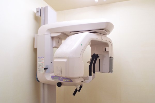 歯科用レントゲンを導入し口腔周辺の状態を診断しています