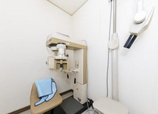 歯の状態や位置に応じて、迅速かつ適切な治療を提供することを心掛けています。