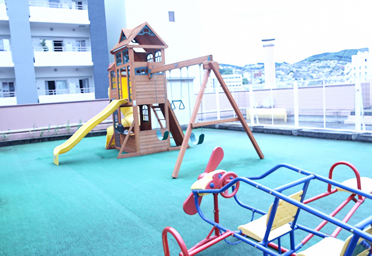 ①受付②待合室③院内公園