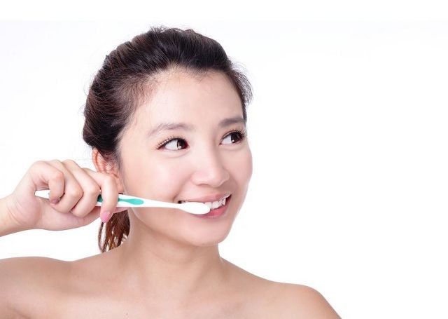 むし歯や歯周病を未然に防ぎ、生涯にわたって健康なお口を維持することを目的としています。