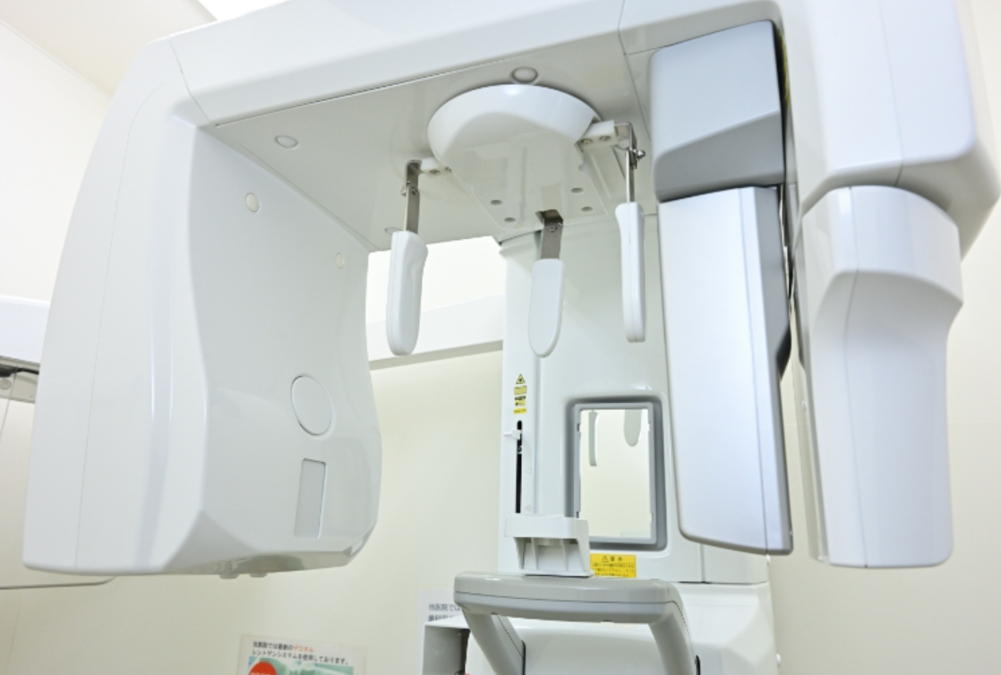 ①診療室②診療風景③歯科用CT