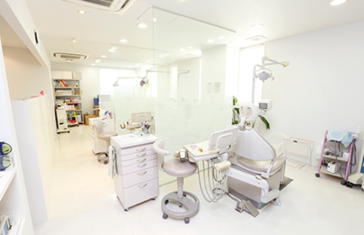 【横須賀市武山駅から徒歩2分】19時まで受診可能なリトル歯科クリニック