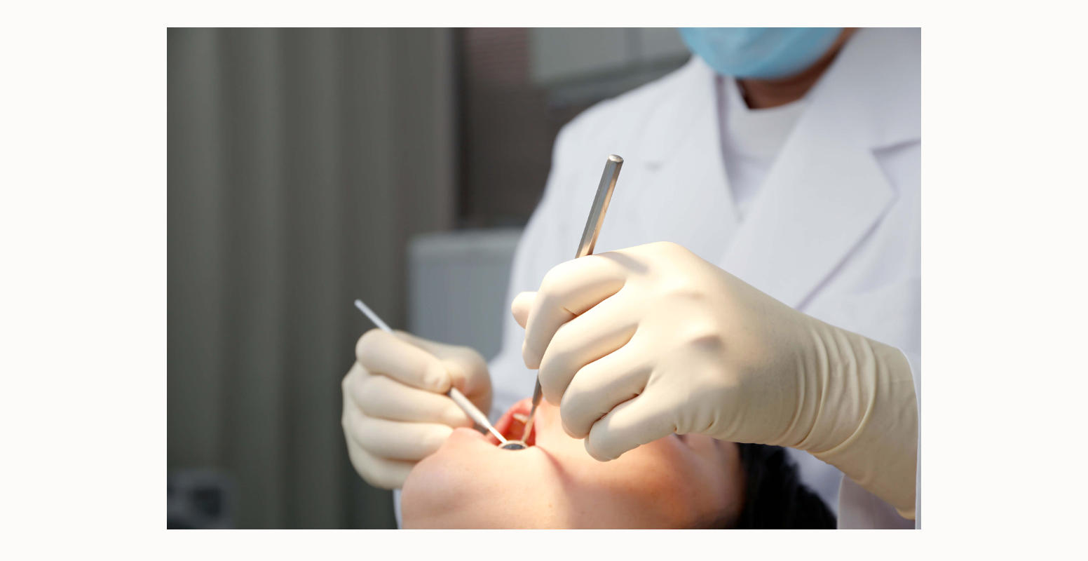 むし歯や歯周病の予防を重視し、定期的なメンテナンスを推奨しています